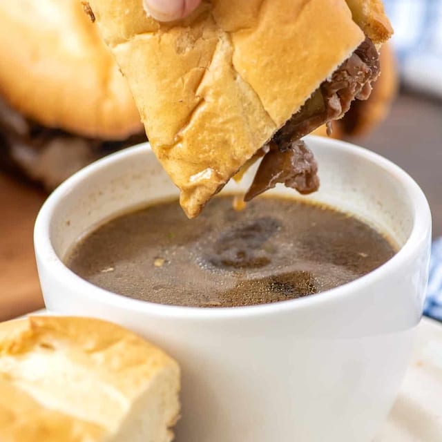 12 oz Cup of Gravy.
